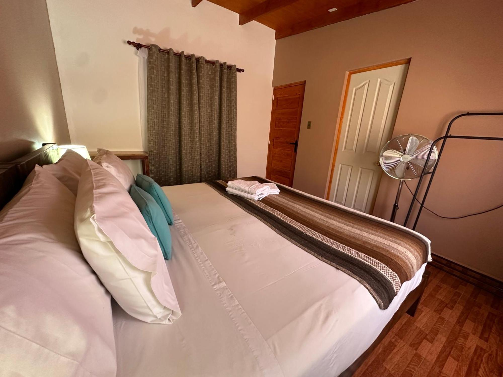 Hostal Qachi Chentura Сан-Педро-де-Атакама Экстерьер фото