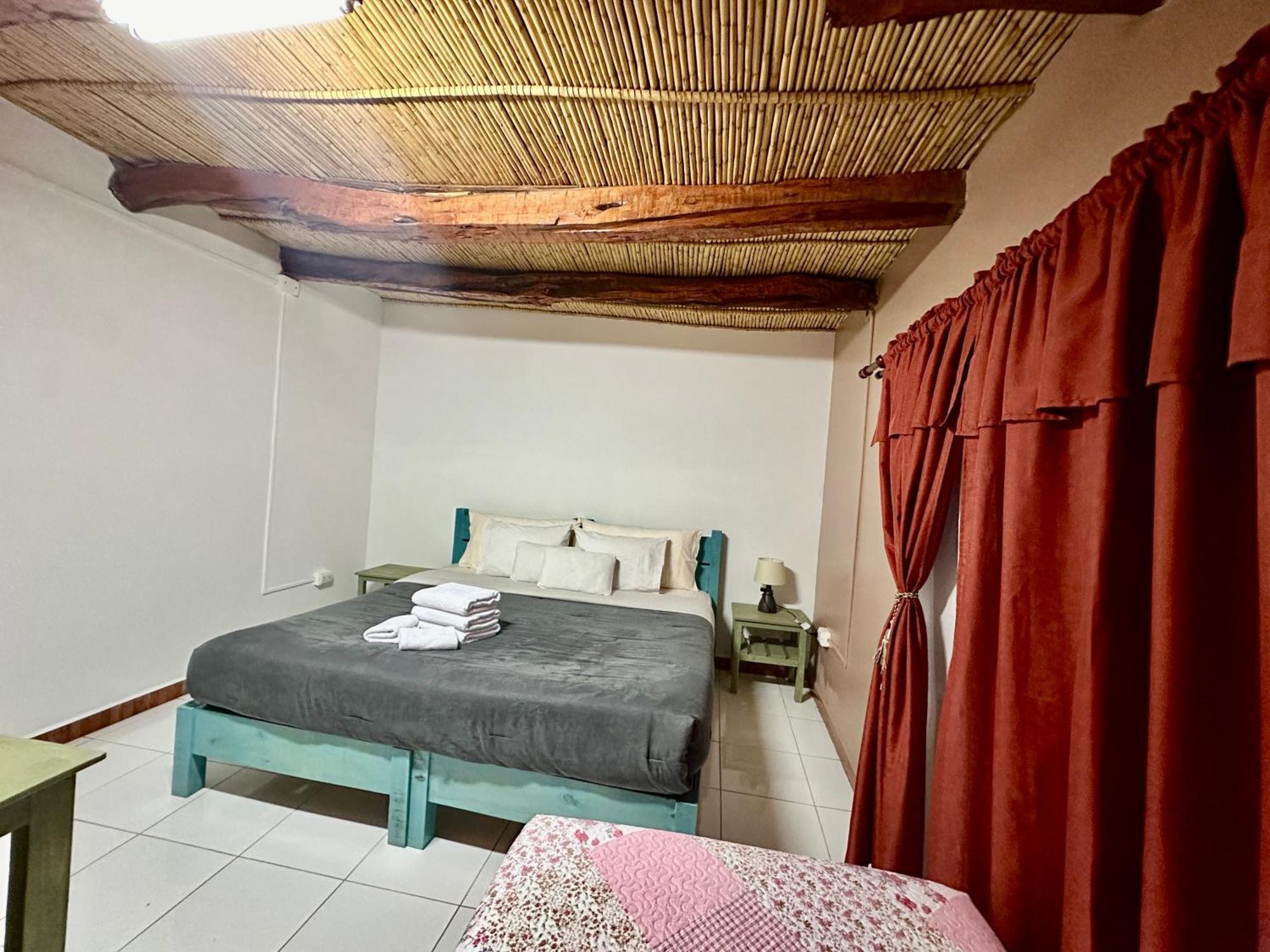 Hostal Qachi Chentura Сан-Педро-де-Атакама Экстерьер фото